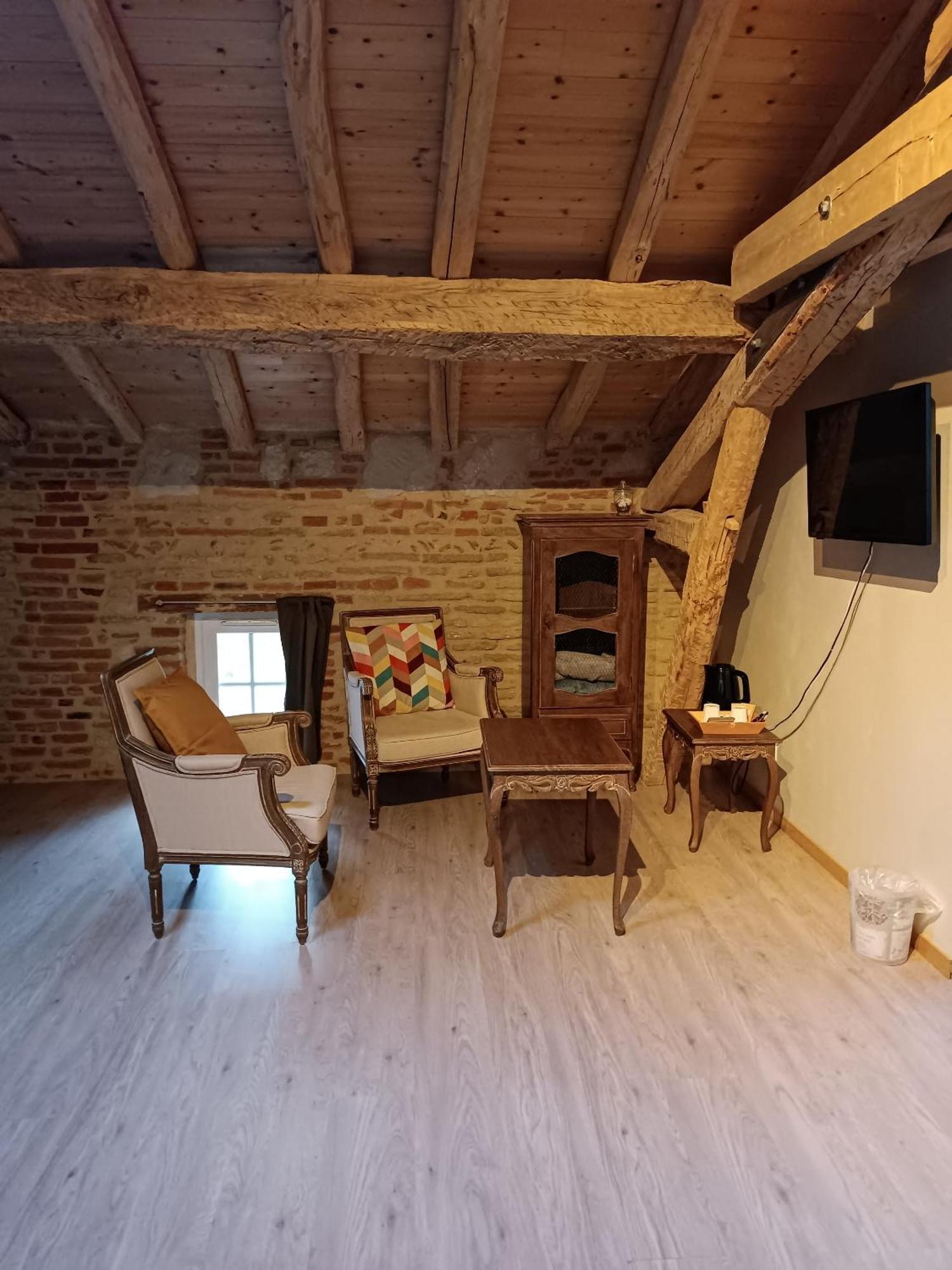 Chambres d'Hôtes Le Jardin Des Cèdres Lavaur  Quarto foto