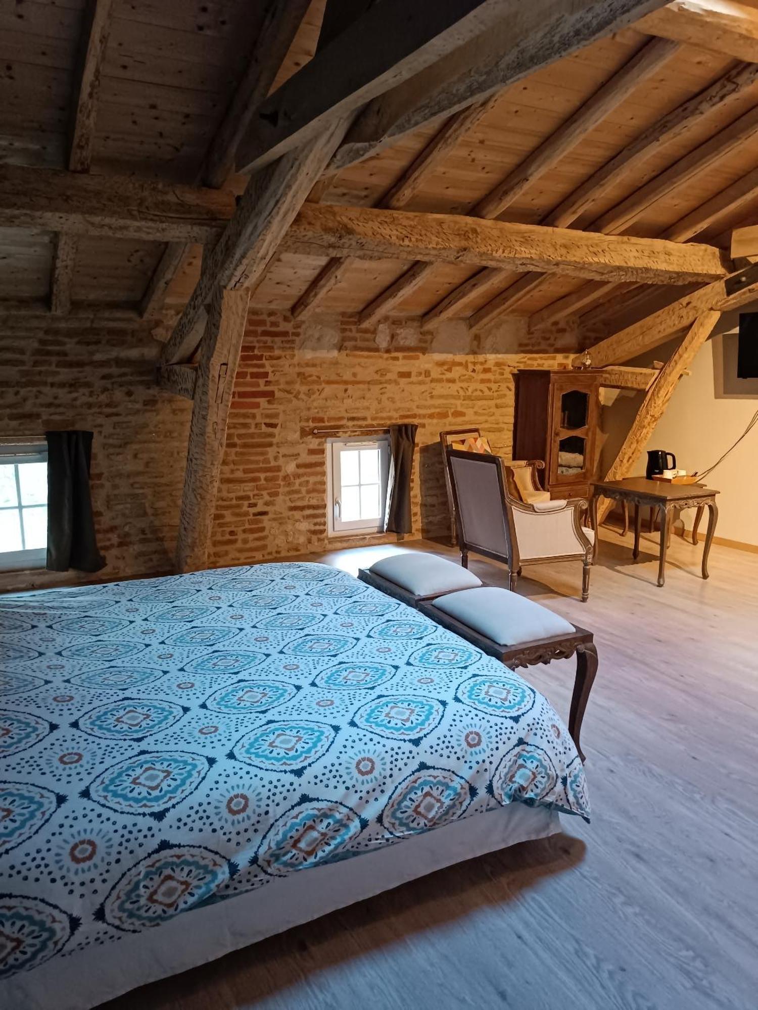 Chambres d'Hôtes Le Jardin Des Cèdres Lavaur  Quarto foto