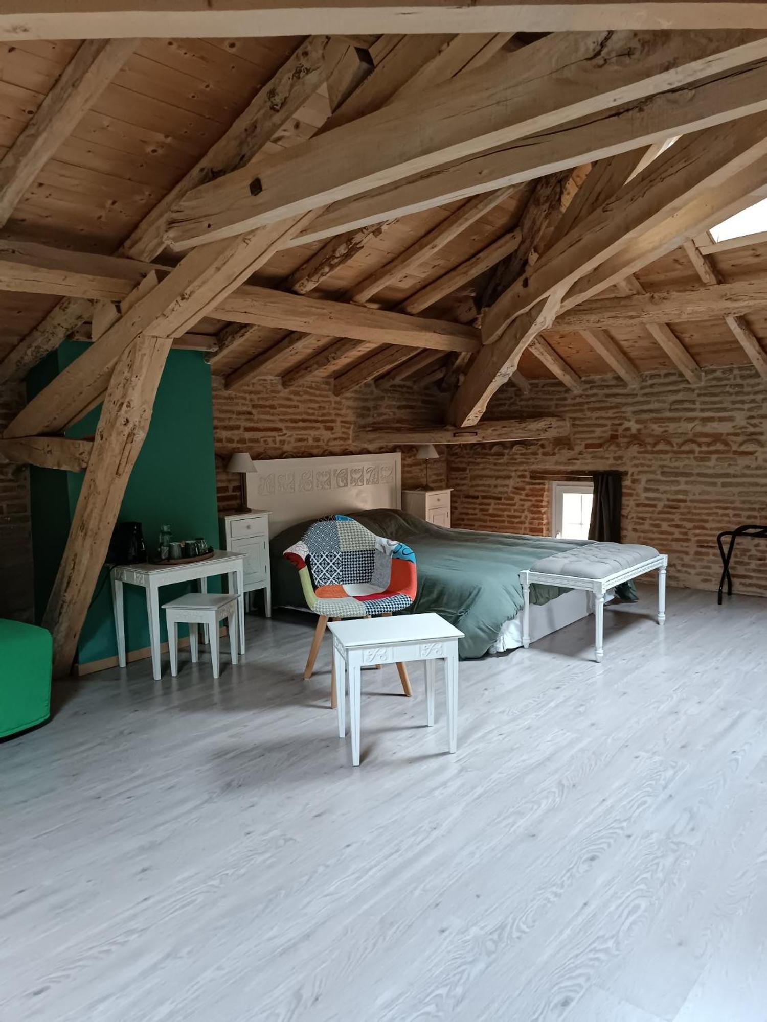 Chambres d'Hôtes Le Jardin Des Cèdres Lavaur  Quarto foto